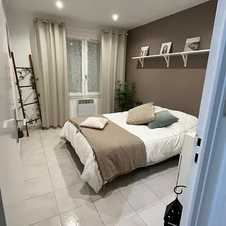 Maison Lumineuse A Ars En Re * 阿尔桑雷